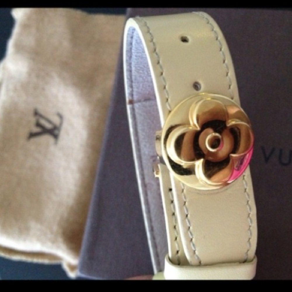 COPY - 💯Louis Vuitton bangle